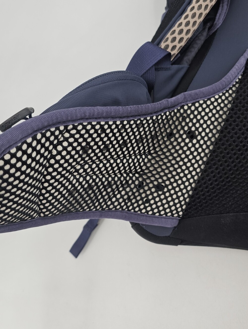 Osprey Mira 22 x-Res Anchor Blue OS Backpack Hike Hydration Sustainable Design - Picture 7 of 14